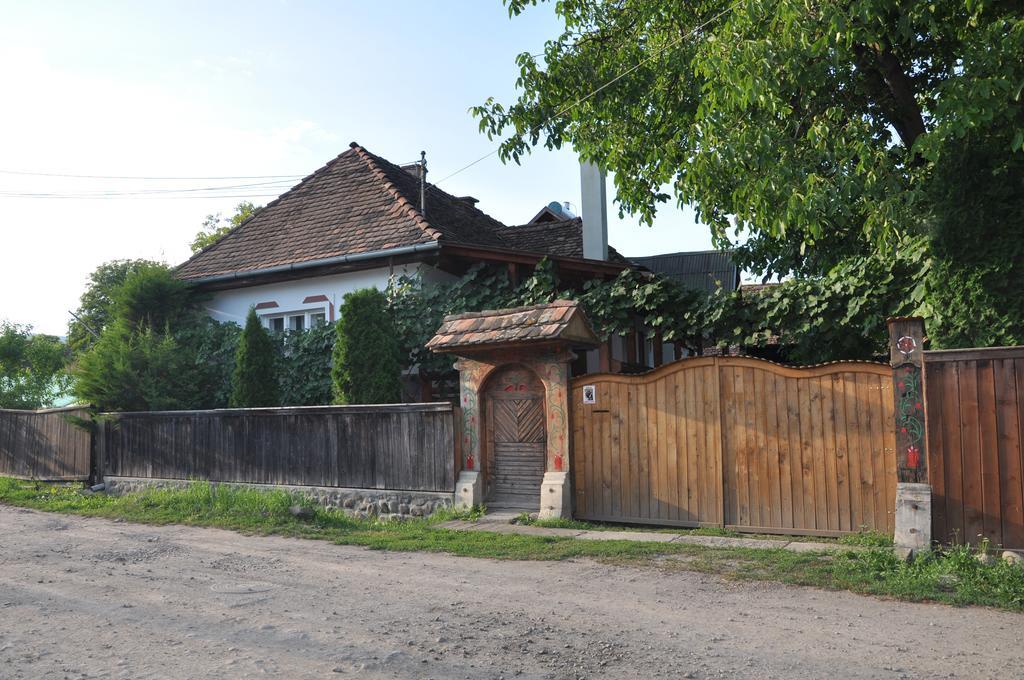 Kuekuello Vendeghaz Hotel Sovata Exterior foto